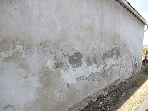 Mur de façade dégradé